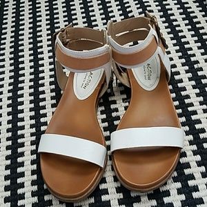 Reaction Kenneth cole leather sandals size 7